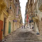 Charming Maltese Townhouse In *