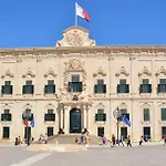Charming Maltese Townhouse In Vakantiehuis *