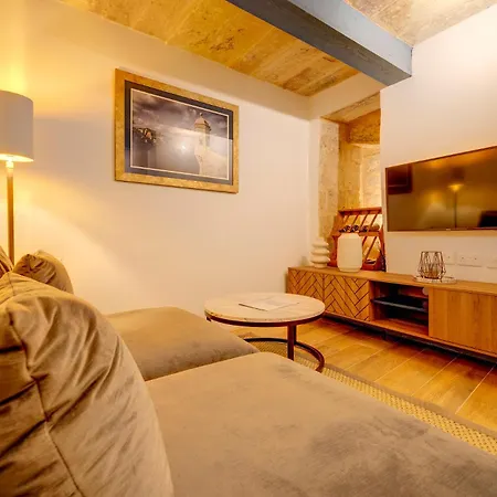 Charming Maltese Townhouse In Prázdninový dům *