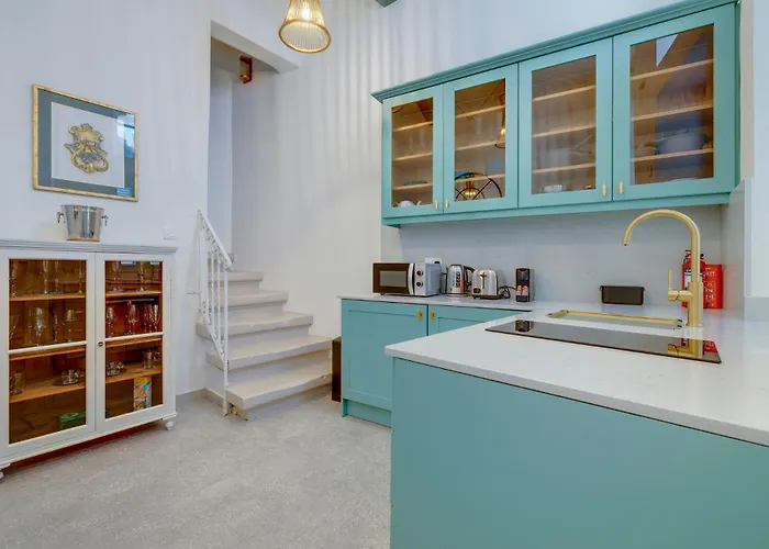 Charming Maltese Townhouse In