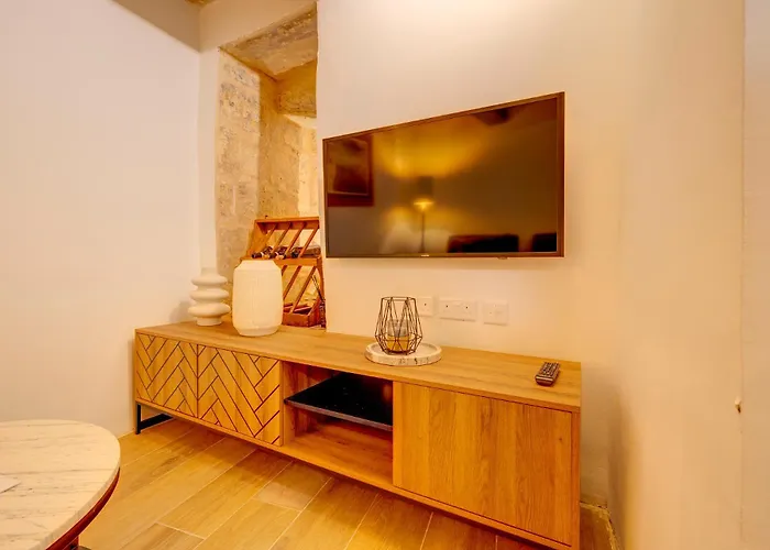 Charming Maltese Townhouse In 別荘