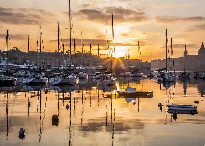 別荘 Charming Maltese Townhouse In セングレア